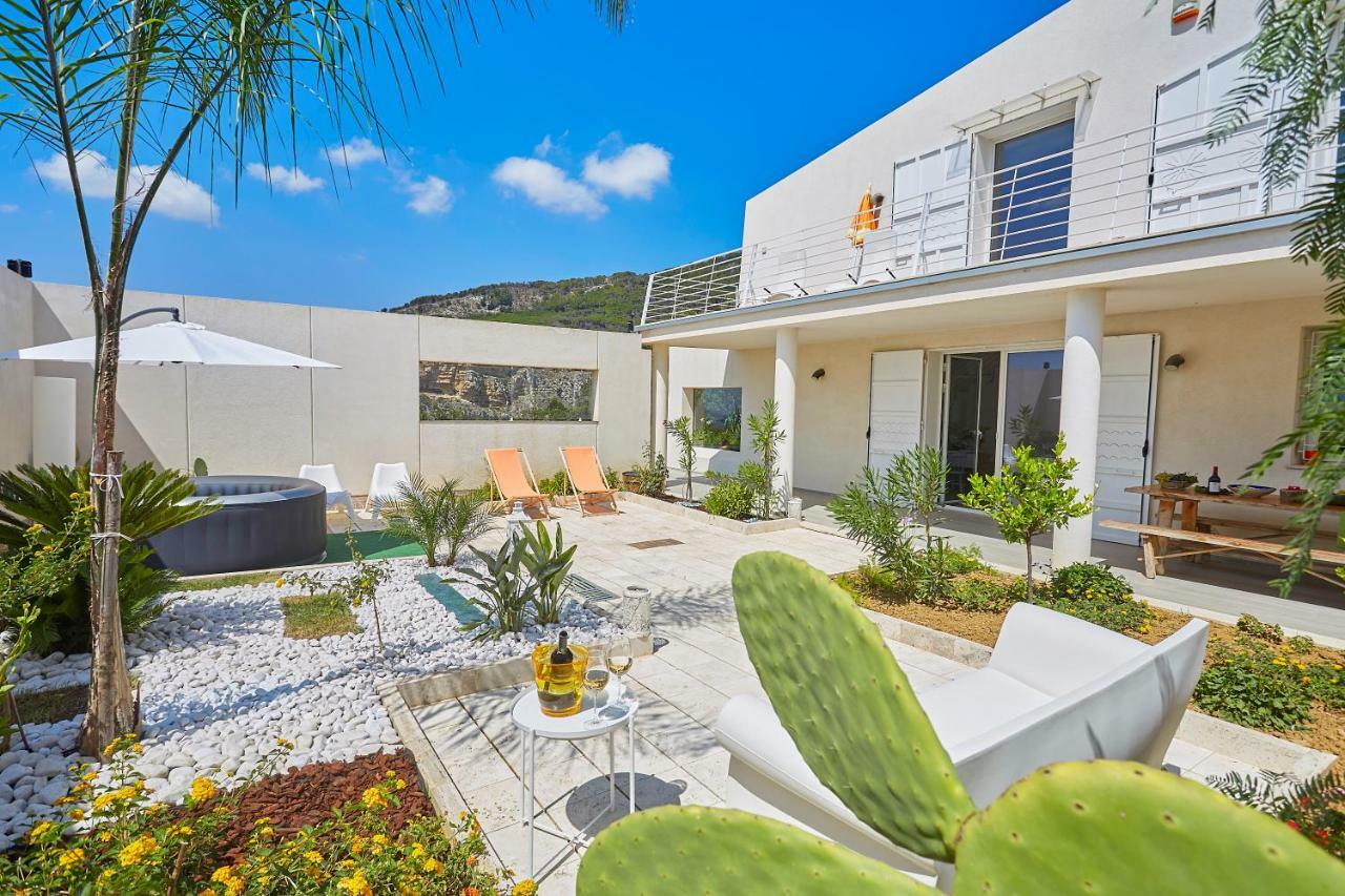 Villa Bonifato Vista Sulle Campagne E Sul Mare Siciliano Cozy House Italy Алкамо Екстериор снимка
